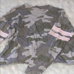 hollister cropped long sleeve